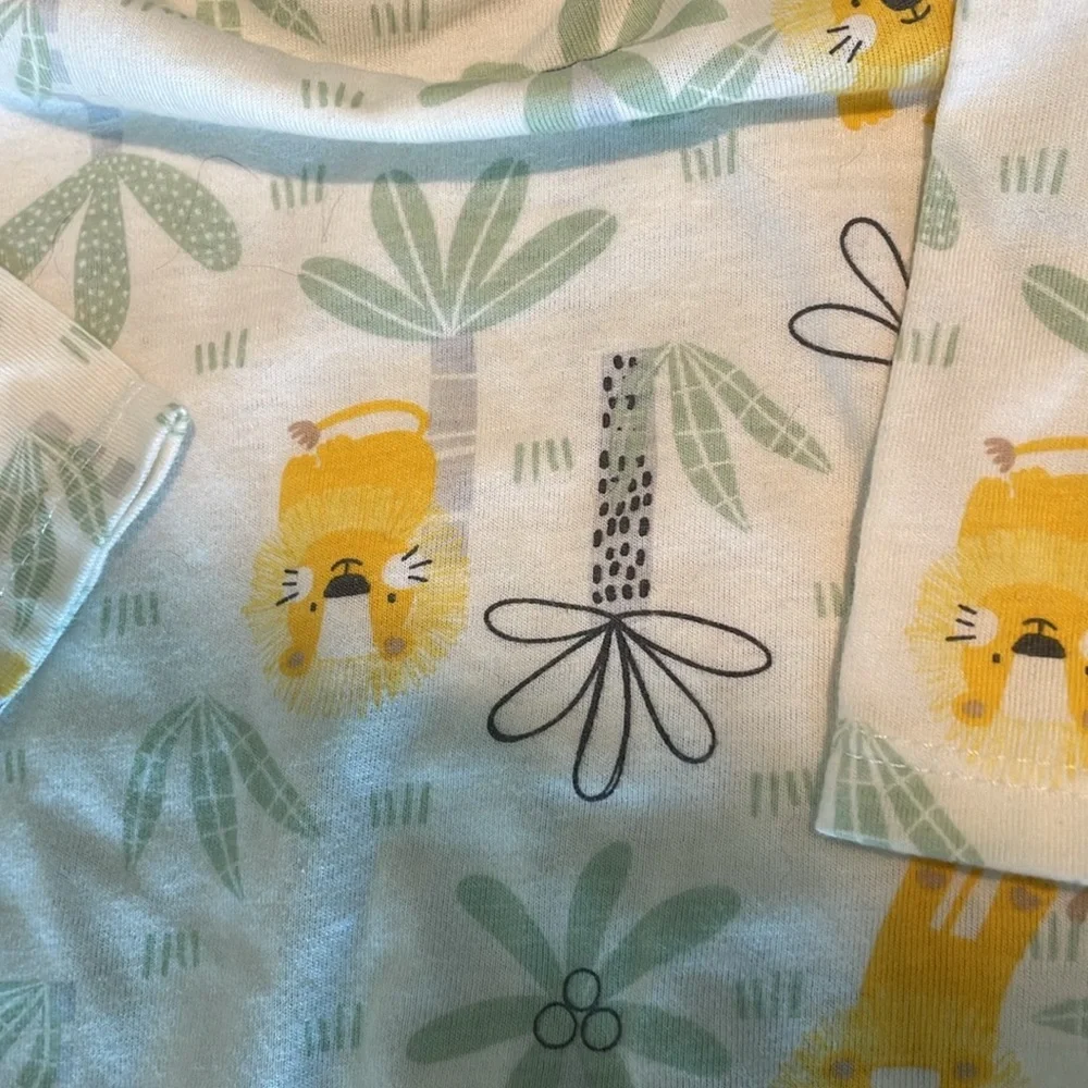 🩵 BUNDLE OF 3 Baby Boy SZ 0-3M  Disney, Sterling Baby, Carters All Like New